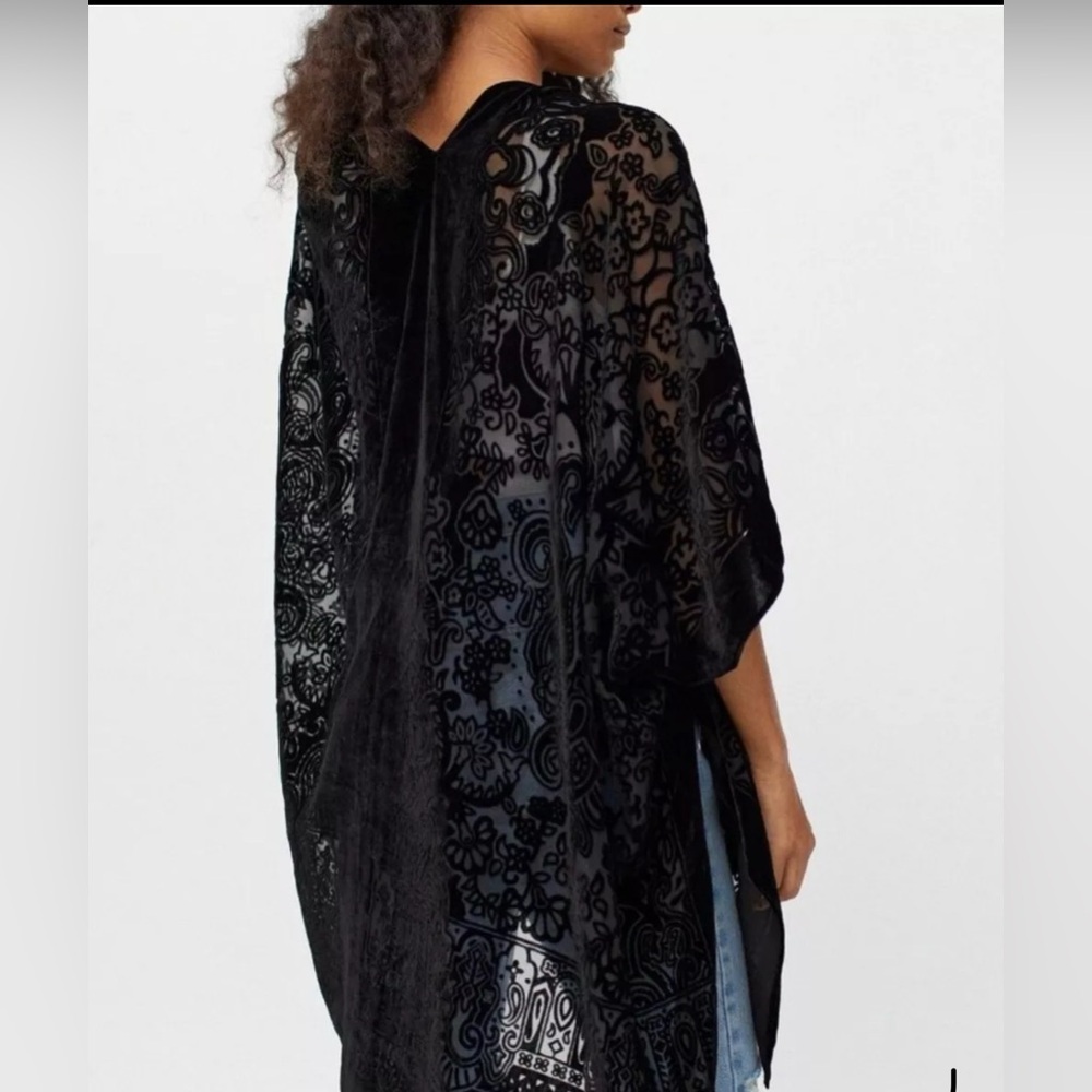 Urban Outfitters Black Velvet Burnout Kimono Cardigan Festival Boho Sheer  M160